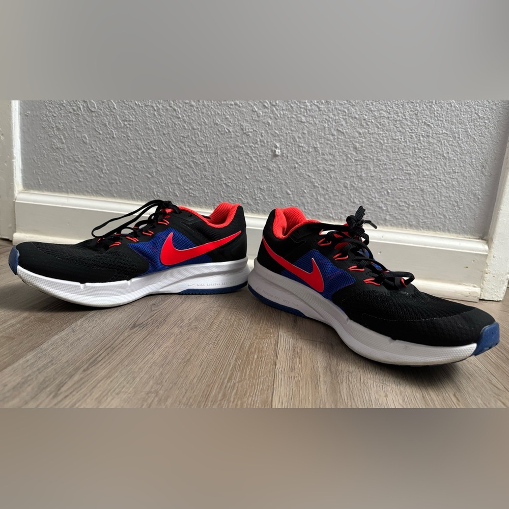 Nike Run Swift 3 Women’s Running Shoe in Black Racer Blue Crimson Size 9 - Picture 4 of 6